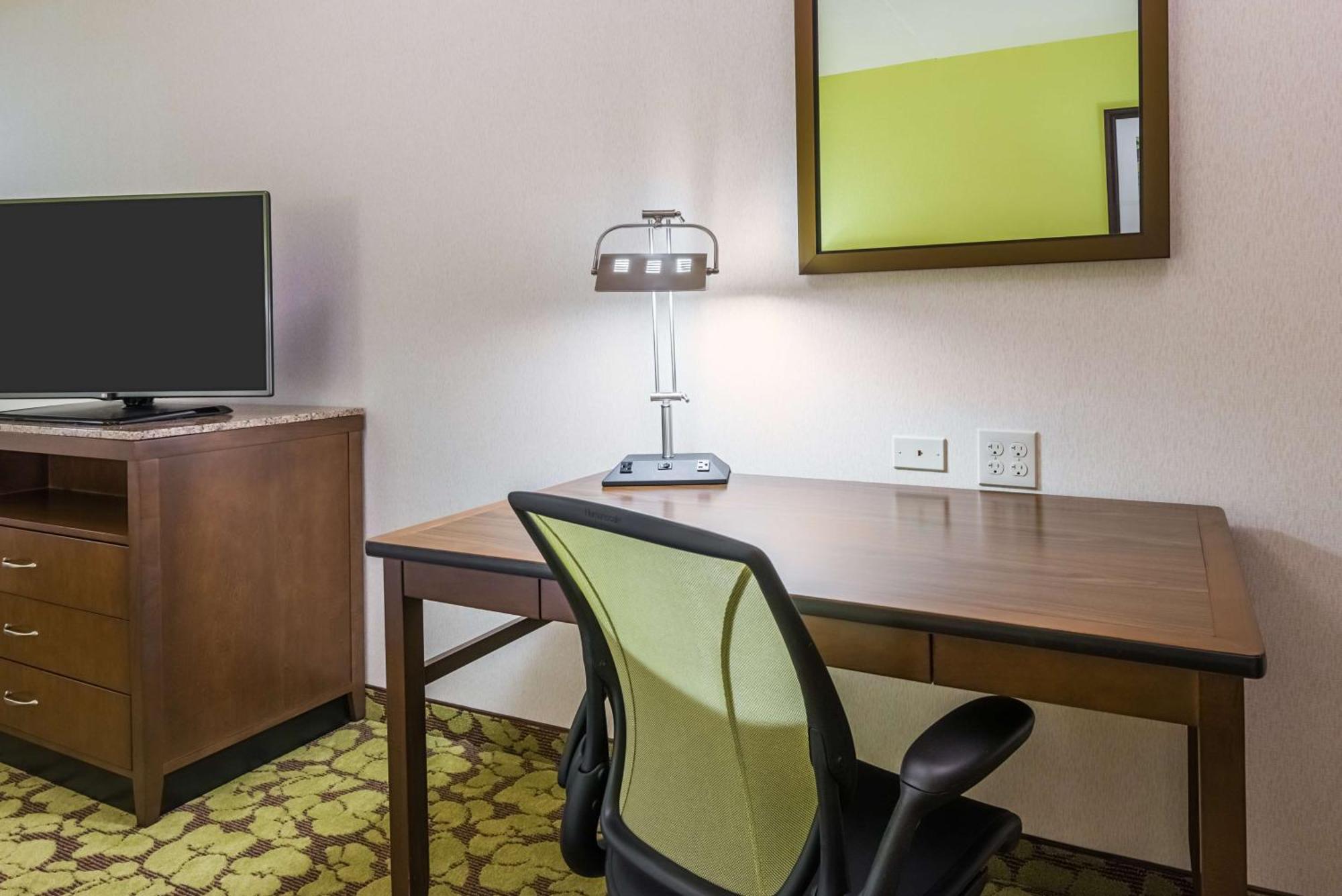 Hilton Garden Inn Wayne Dış mekan fotoğraf