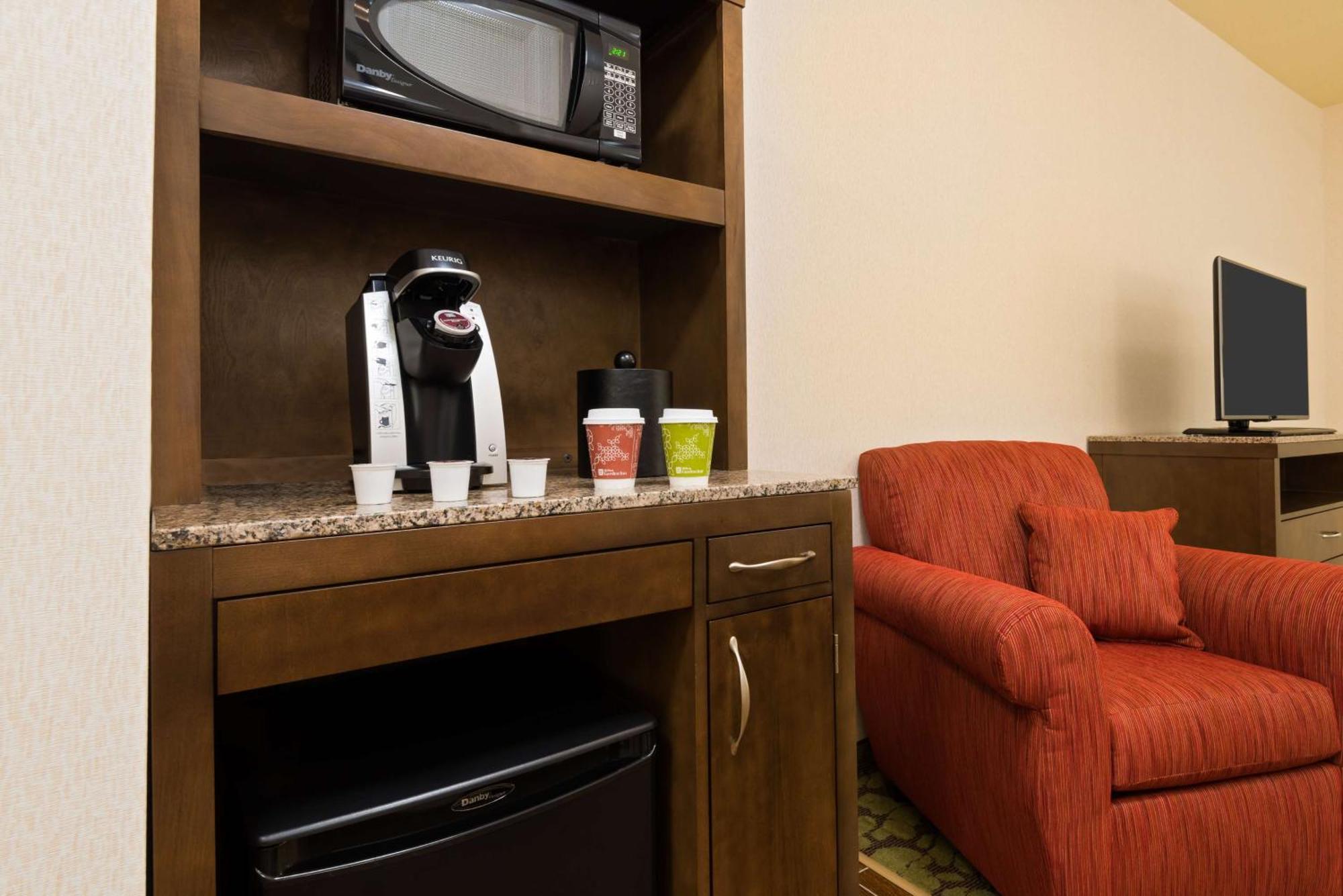 Hilton Garden Inn Wayne Dış mekan fotoğraf