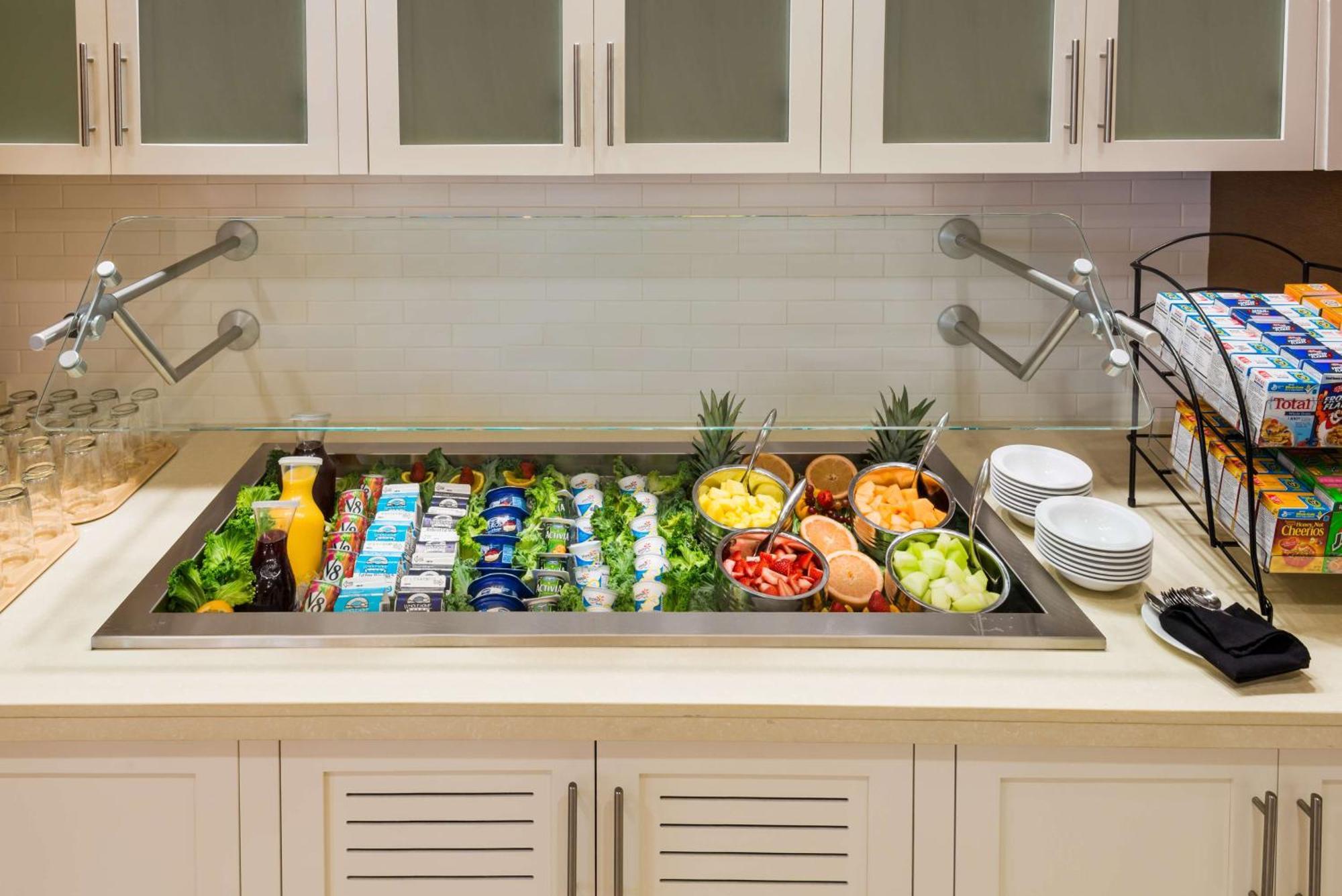 Hilton Garden Inn Wayne Dış mekan fotoğraf