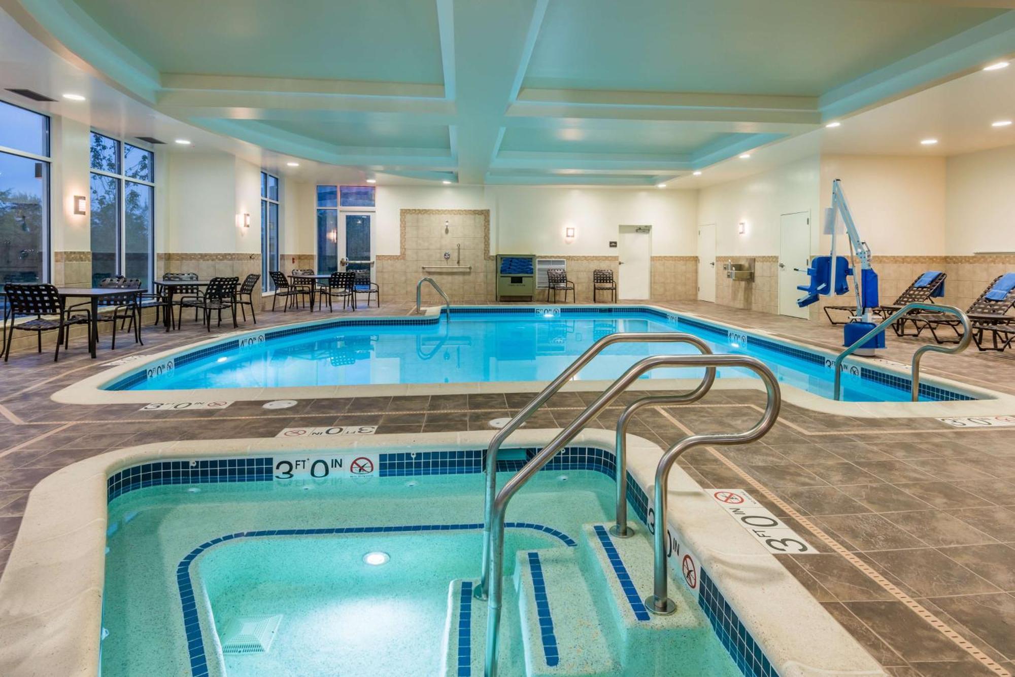 Hilton Garden Inn Wayne Dış mekan fotoğraf