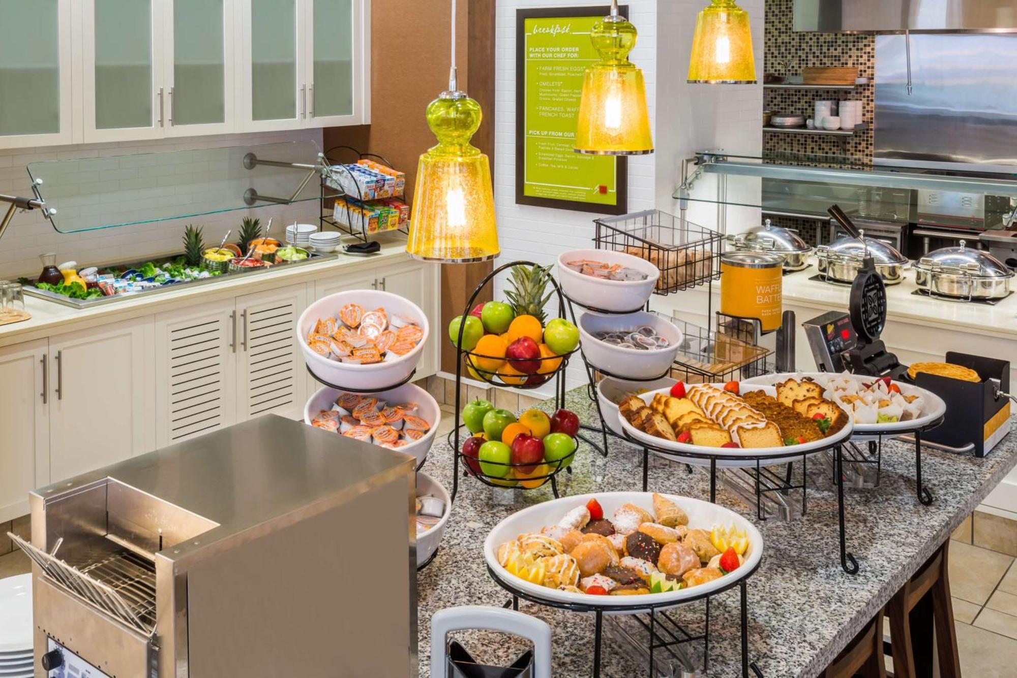 Hilton Garden Inn Wayne Dış mekan fotoğraf
